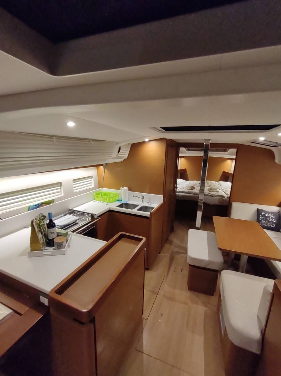 Sun Odyssey 440 Habibi