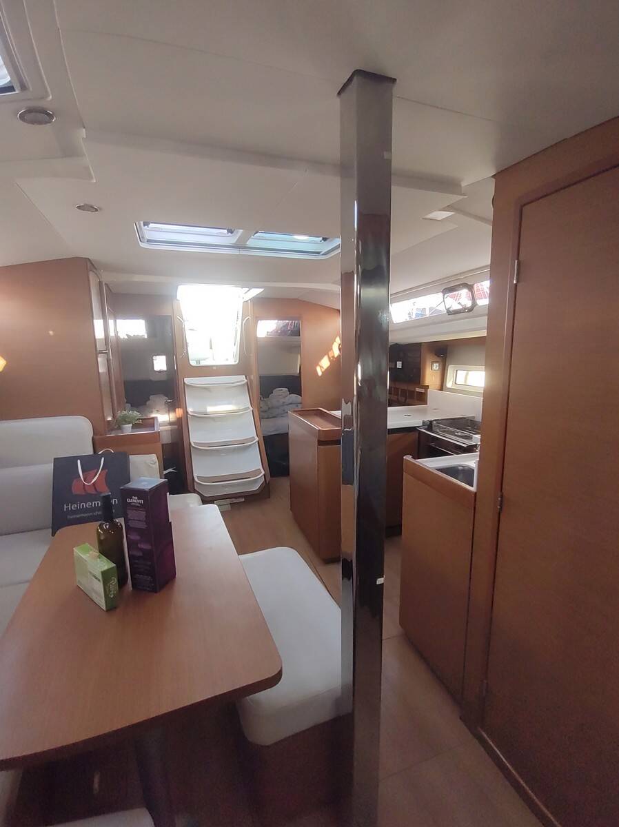 Sun Odyssey 440 Habibi