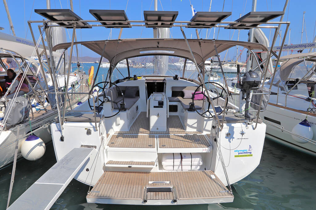 Segelyacht Sun Odyssey 440 Ermis