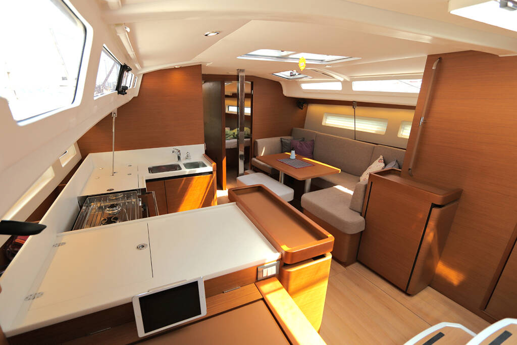 Segelyacht Sun Odyssey 440 Ermis
