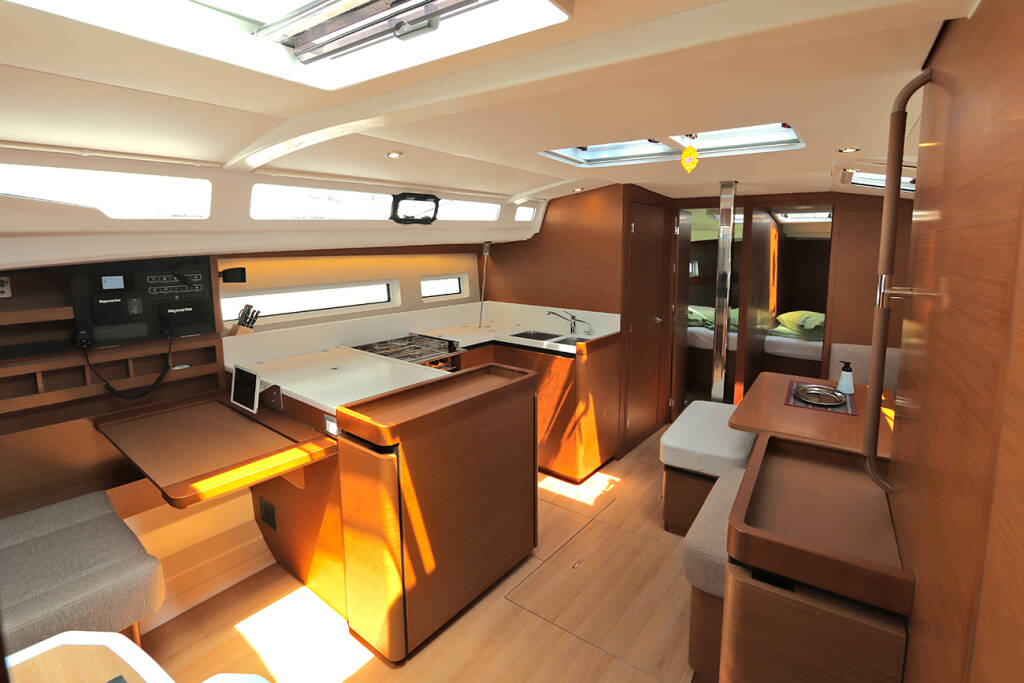 Segelyacht Sun Odyssey 440 Ermis