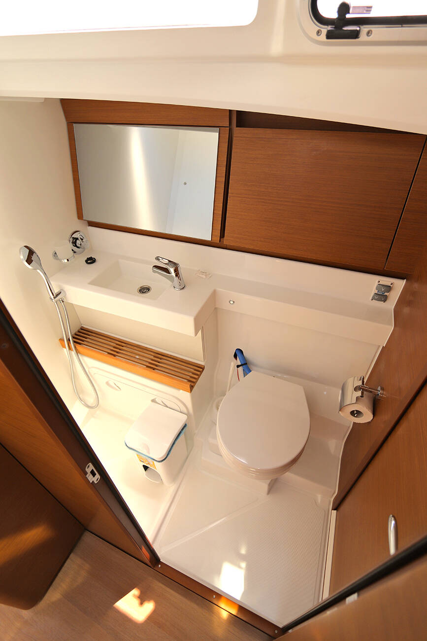 Segelyacht Sun Odyssey 440 Ermis