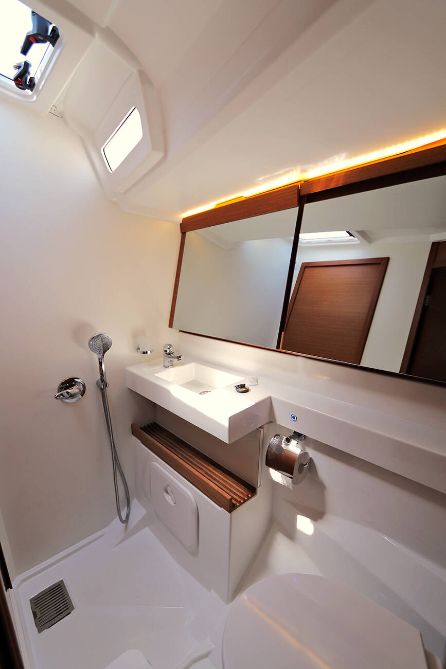 Segelyacht Sun Odyssey 440 Ermis