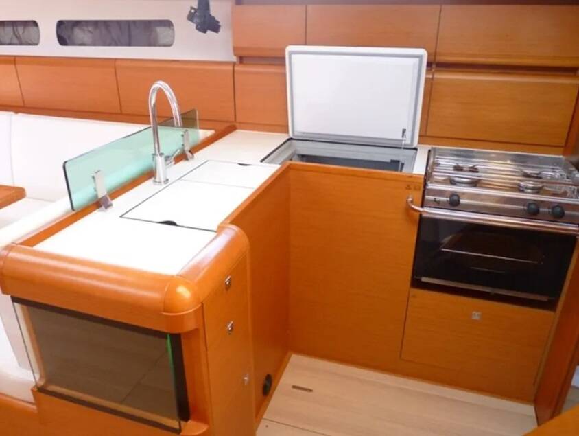 Sun Odyssey 449 Melody