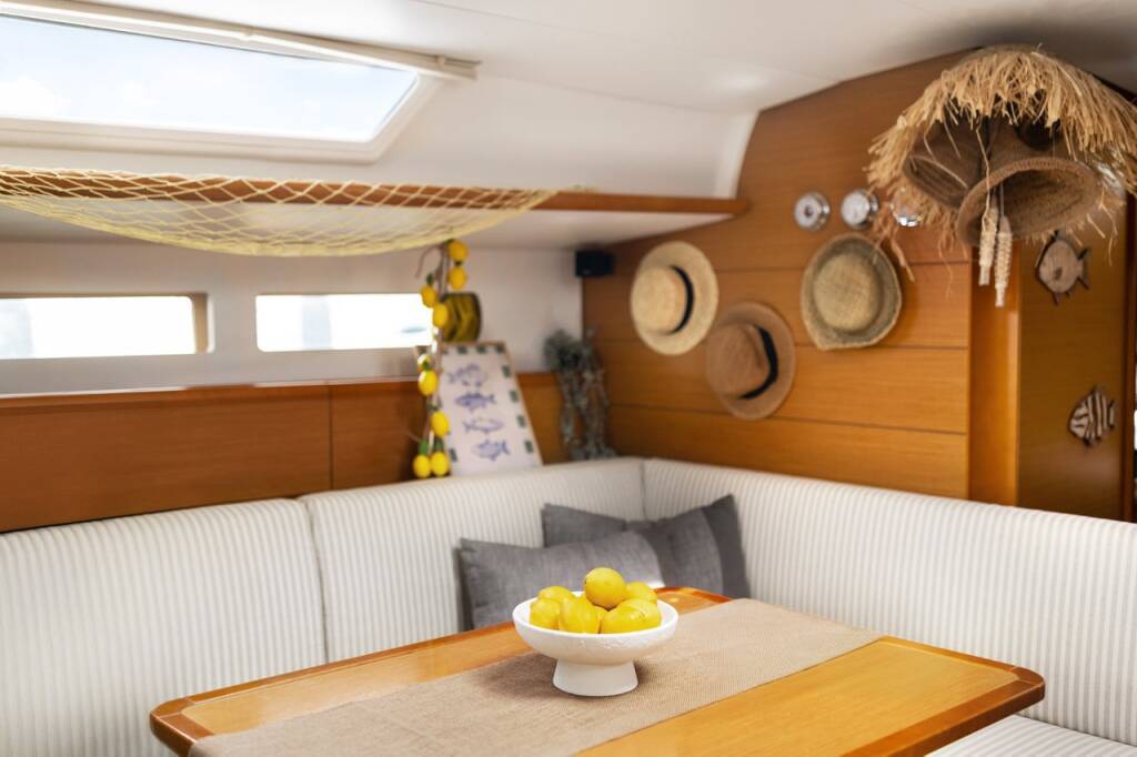 Sun Odyssey 469 Lemon