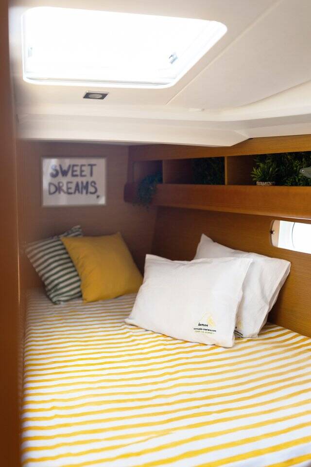 Sun Odyssey 469 Lemon