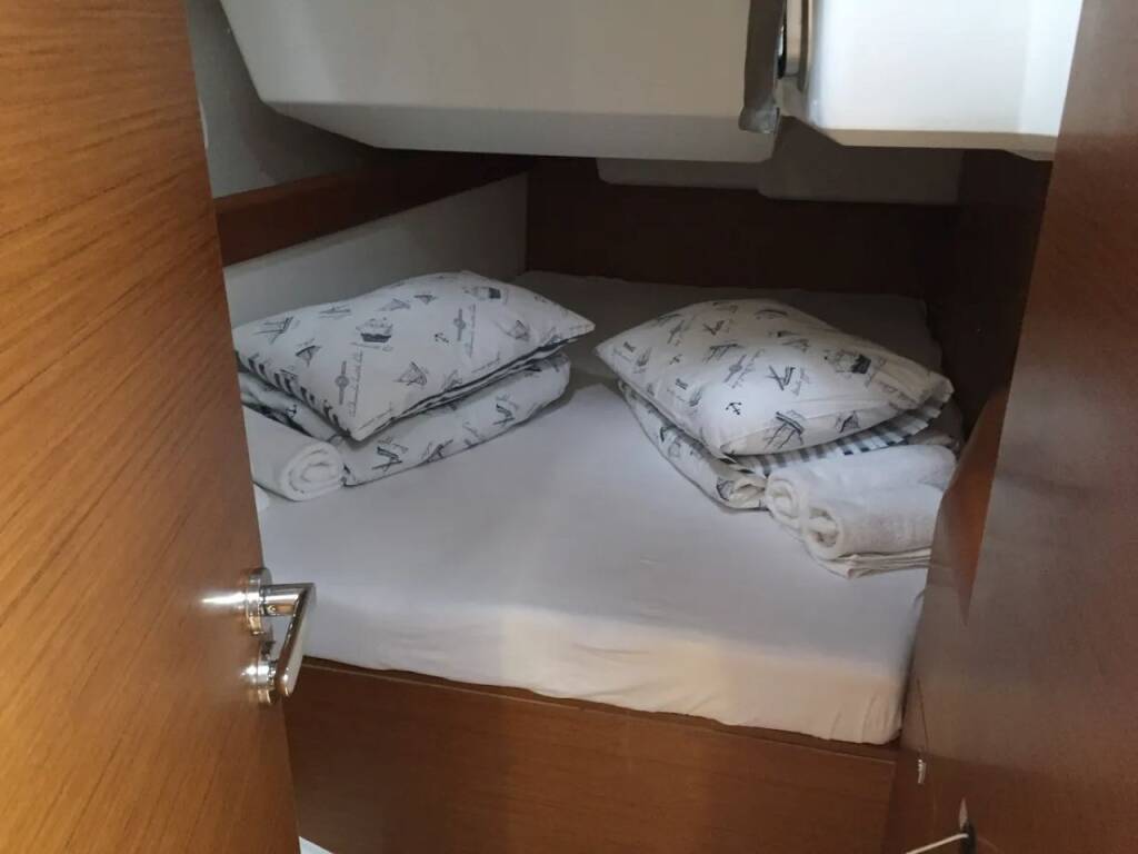 Sun Odyssey 479 Elena