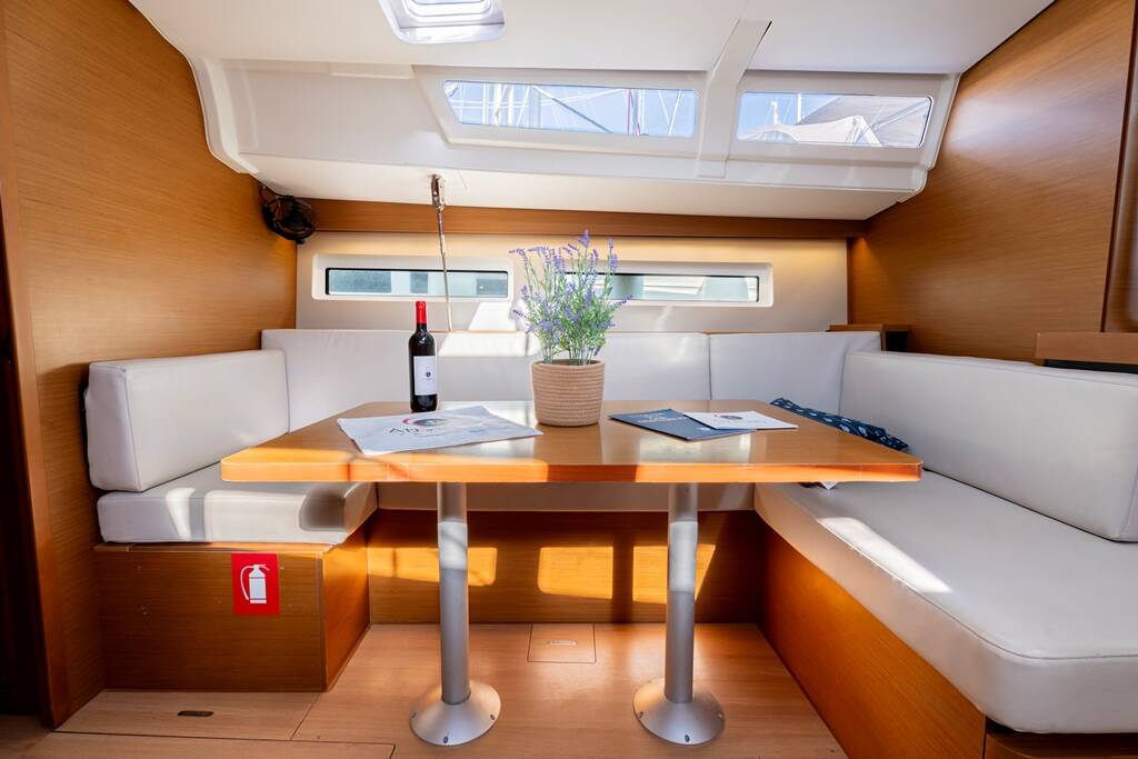 Sun Odyssey 490 Vitamin Sea