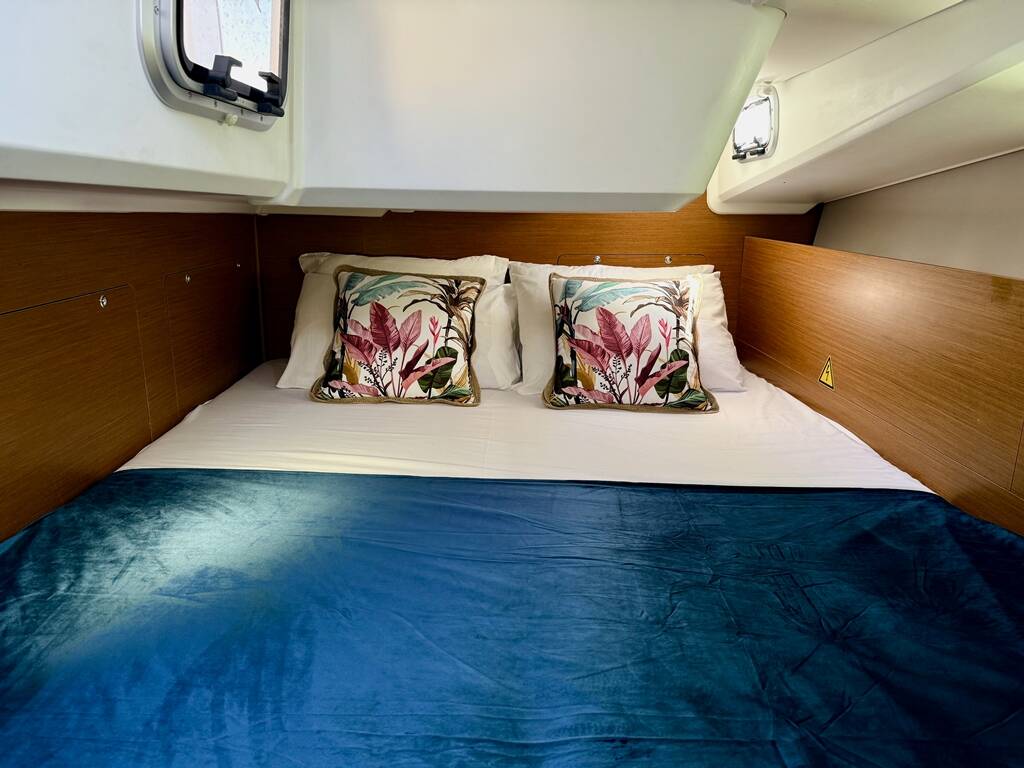 Sun Odyssey 490 Yada