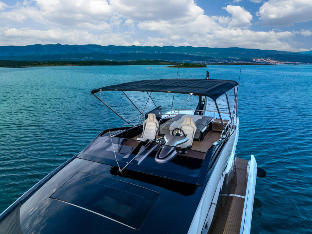 Sunseeker 65 Sport Yacht X2