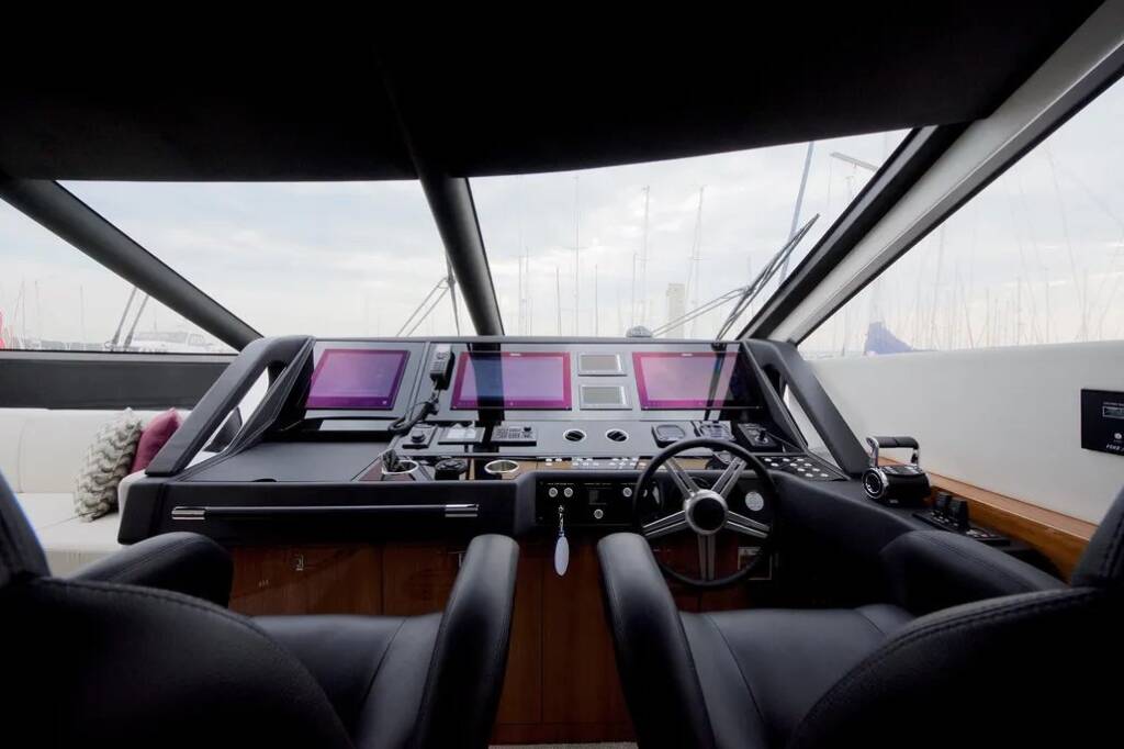 Motor yacht Sunseeker 75 Opal Adriatic