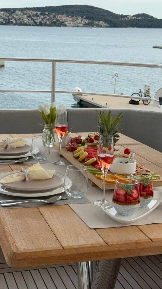 Motor yacht Sunseeker 75 Opal Adriatic