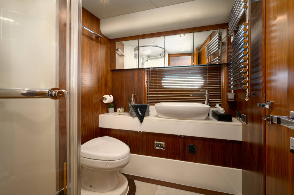 Motoryacht Sunseeker Predator 72 Ghost