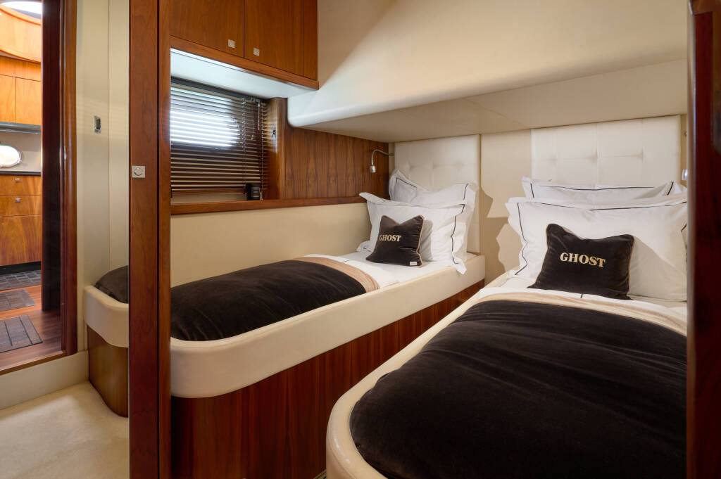 Motoryacht Sunseeker Predator 72 Ghost