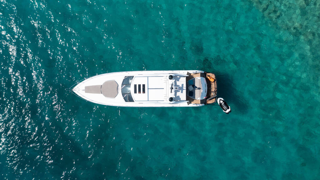 Motor yacht Sunseeker Predator 72 Boy Toy