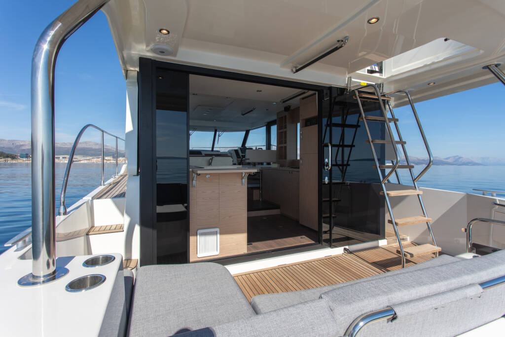 Motor yacht Swift Trawler 41 Felicita