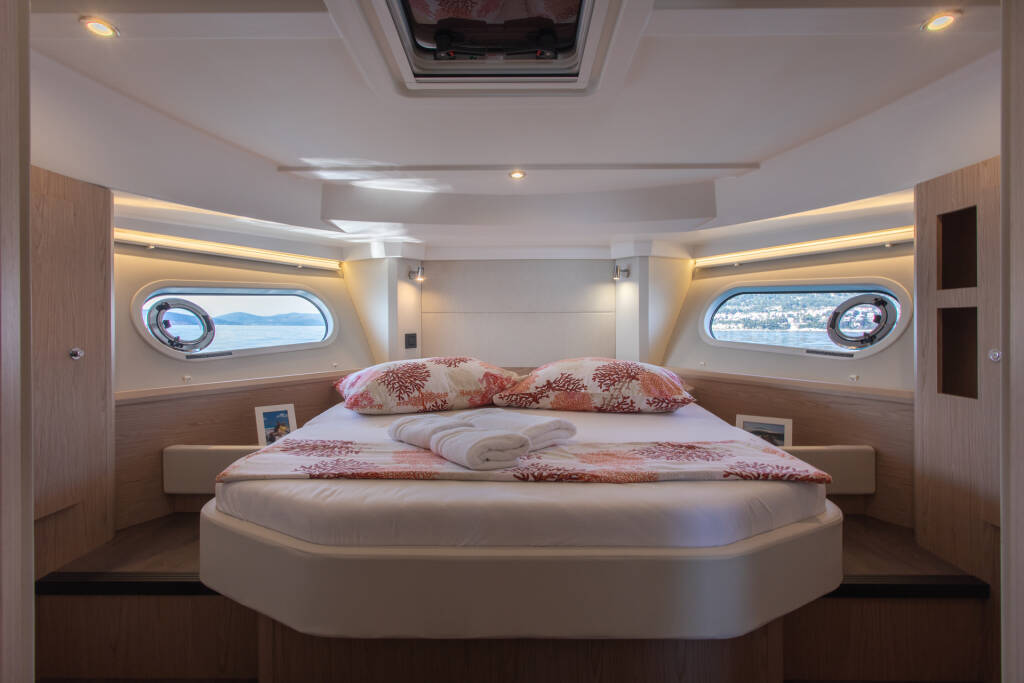 Motor yacht Swift Trawler 41 Felicita