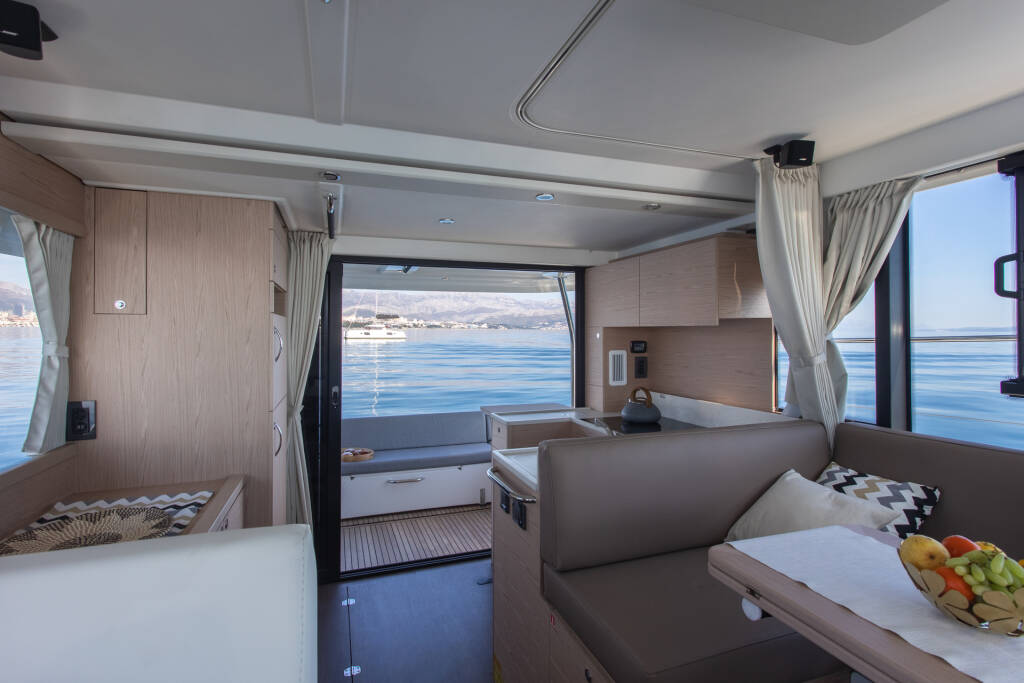 Motor yacht Swift Trawler 41 Felicita