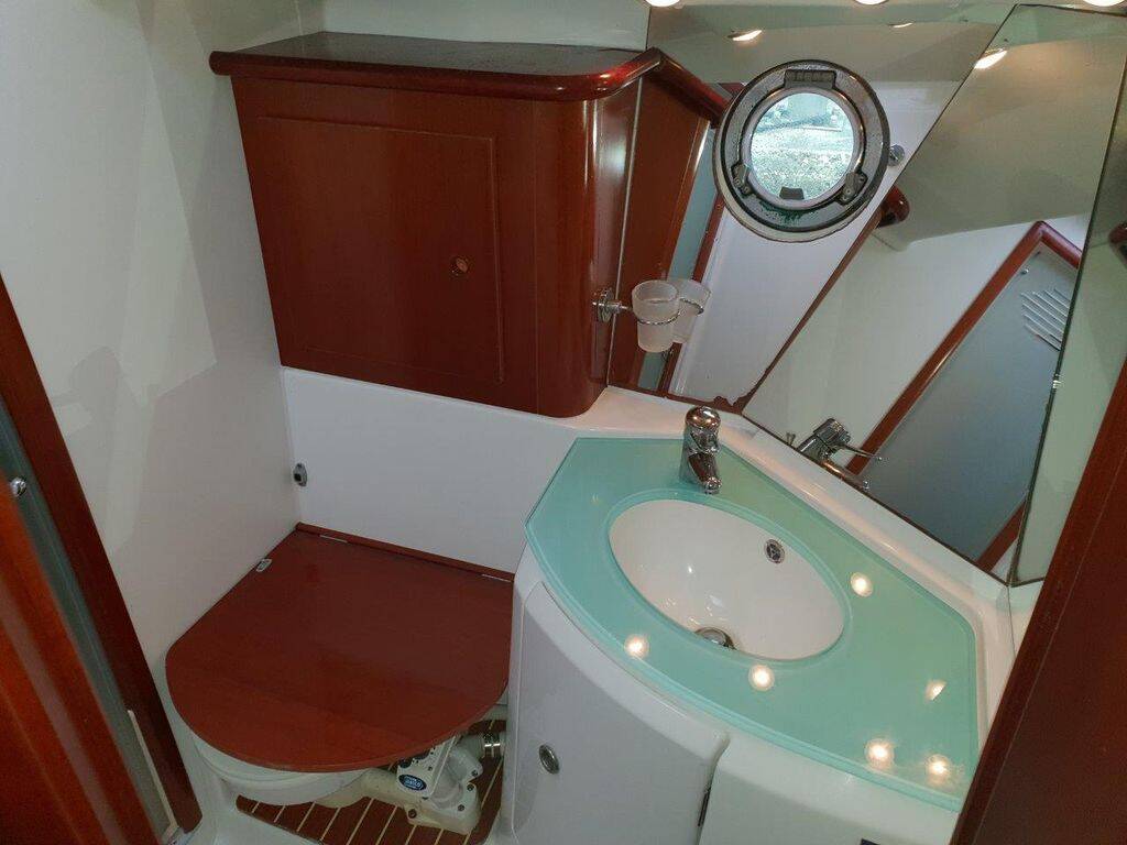 Motoryacht Swift Trawler 42 Skitnica