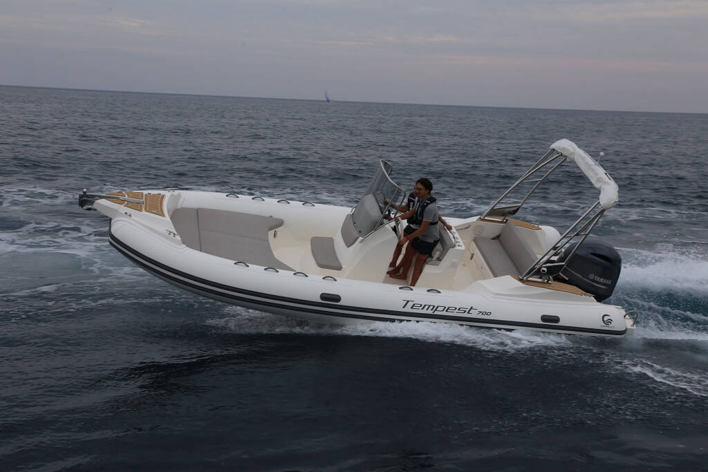 Tempest 700 Open 
