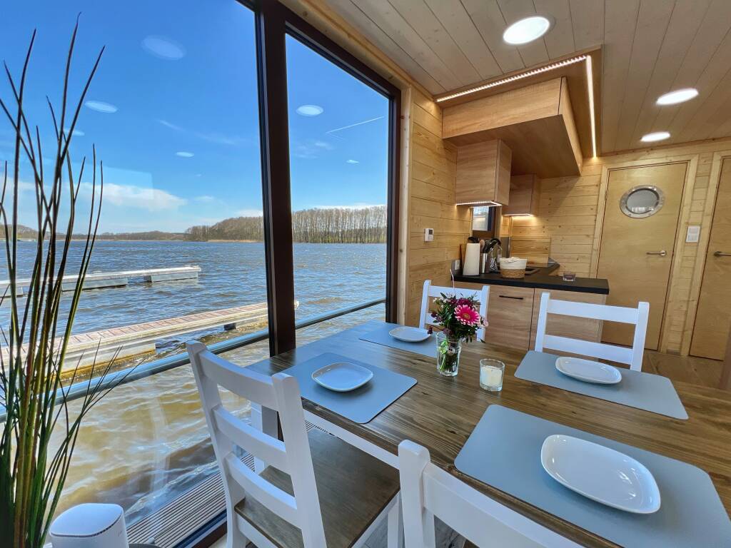 House boat Woma D12 Seeliebe