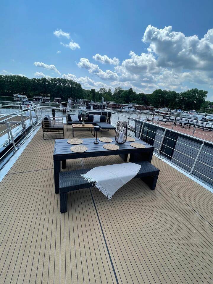 House boat Woma D13* Enjoy