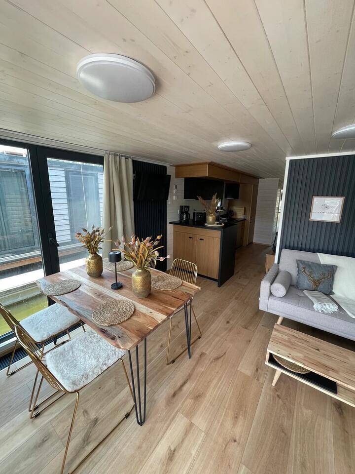 House boat Woma D13* Enjoy