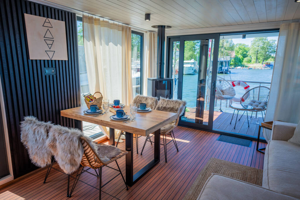 House boat Woma D13 Elements