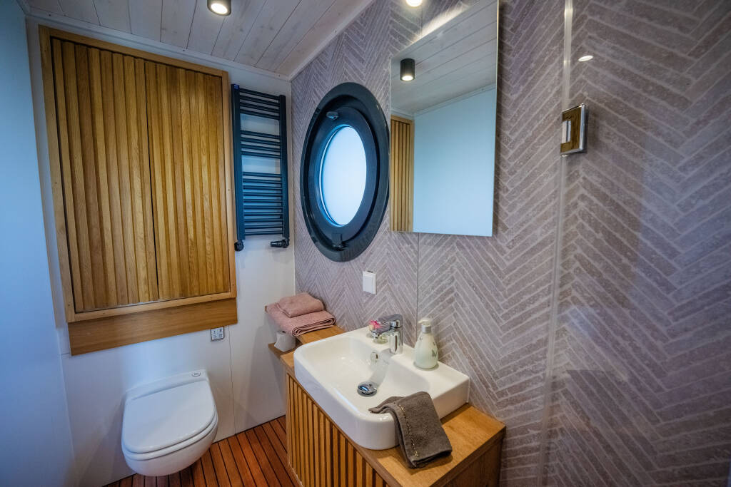 House boat Woma D13 Elements