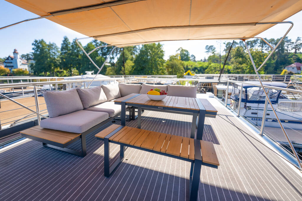 House boat Woma D13 Elements