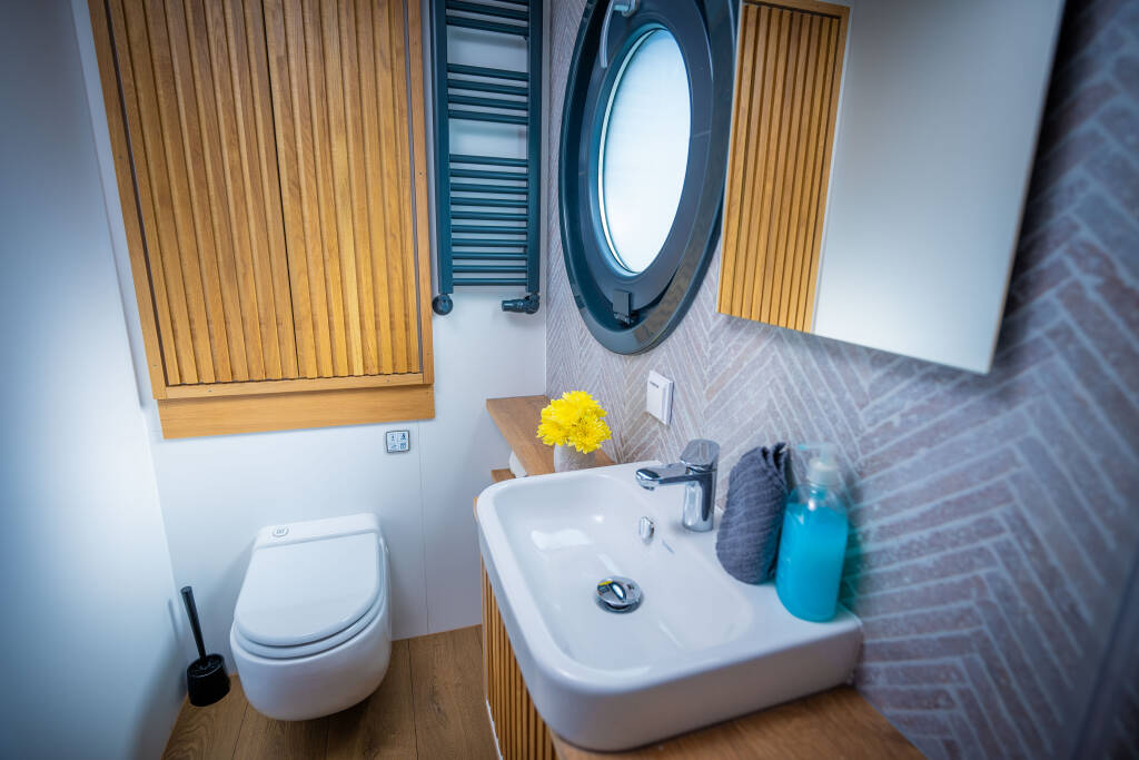House boat Woma D13 Frigga